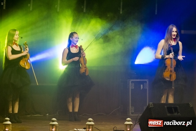 Zdjęcie w galerii na portalu naszraciborz.pl: Krzanowicki wiecz&oacute;r kolęd FOTOREPORTAŻ wiadomości z regionu