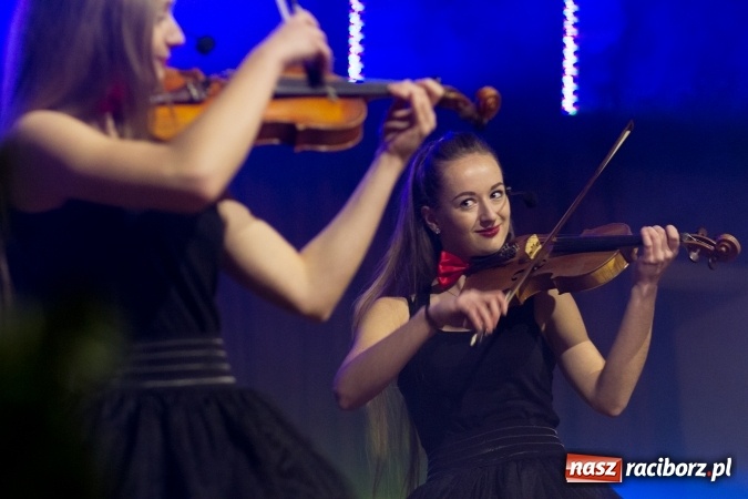 Zdjęcie w galerii na portalu naszraciborz.pl: Krzanowicki wiecz&oacute;r kolęd FOTOREPORTAŻ wiadomości z regionu
