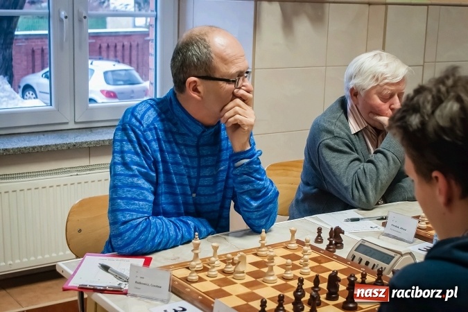 Zdjęcie w galerii na portalu naszraciborz.pl: Specjalny Ośrodek dla Niesłyszących i Słabosłyszących areną zmagań szachistów. Stawką puchar prezydenta wiadomości z regionu