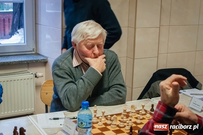 Zdjęcie w galerii na portalu naszraciborz.pl: Specjalny Ośrodek dla Niesłyszących i Słabosłyszących areną zmagań szachistów. Stawką puchar prezydenta wiadomości z regionu