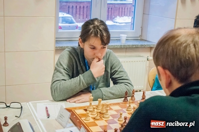 Zdjęcie w galerii na portalu naszraciborz.pl: Specjalny Ośrodek dla Niesłyszących i Słabosłyszących areną zmagań szachistów. Stawką puchar prezydenta wiadomości z regionu