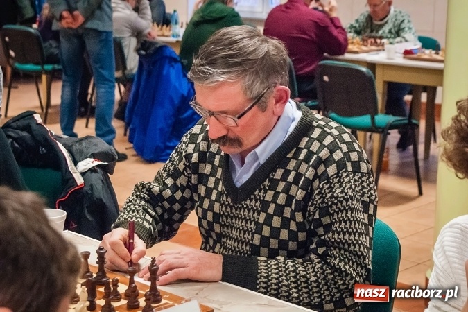 Zdjęcie w galerii na portalu naszraciborz.pl: Specjalny Ośrodek dla Niesłyszących i Słabosłyszących areną zmagań szachistów. Stawką puchar prezydenta wiadomości z regionu