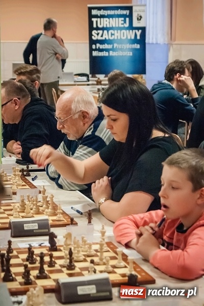 Zdjęcie w galerii na portalu naszraciborz.pl: Specjalny Ośrodek dla Niesłyszących i Słabosłyszących areną zmagań szachistów. Stawką puchar prezydenta wiadomości z regionu