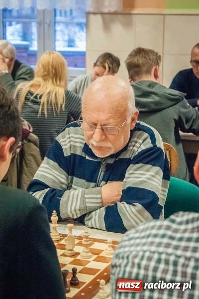 Zdjęcie w galerii na portalu naszraciborz.pl: Specjalny Ośrodek dla Niesłyszących i Słabosłyszących areną zmagań szachistów. Stawką puchar prezydenta wiadomości z regionu