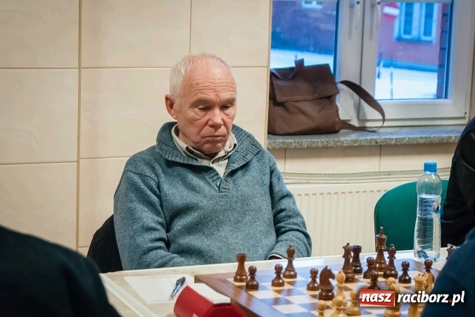 Zdjęcie w galerii na portalu naszraciborz.pl: Specjalny Ośrodek dla Niesłyszących i Słabosłyszących areną zmagań szachistów. Stawką puchar prezydenta wiadomości z regionu