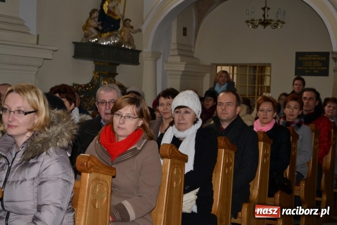 Zdjęcie w galerii na portalu naszraciborz.pl: Tworkowskie kolędowanie przy żłóbku  wiadomości z regionu