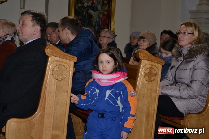 Zdjęcie w galerii na portalu naszraciborz.pl: Tworkowskie kolędowanie przy żłóbku  wiadomości z regionu