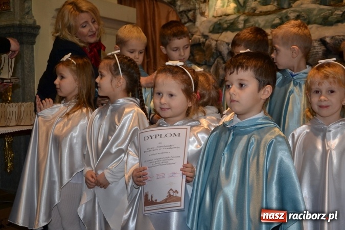Zdjęcie w galerii na portalu naszraciborz.pl: Tworkowskie kolędowanie przy żłóbku  wiadomości z regionu