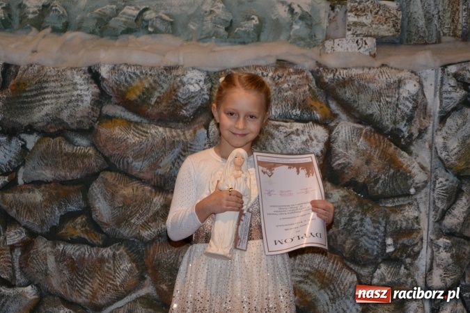 Zdjęcie w galerii na portalu naszraciborz.pl: Tworkowskie kolędowanie przy żłóbku  wiadomości z regionu