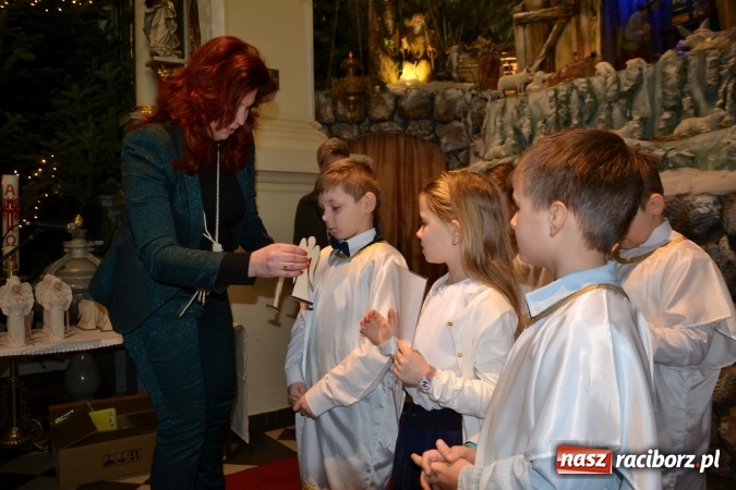 Zdjęcie w galerii na portalu naszraciborz.pl: Tworkowskie kolędowanie przy żłóbku  wiadomości z regionu