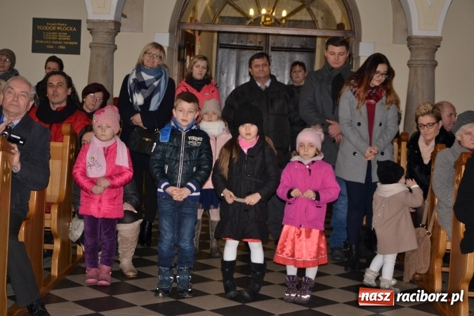 Zdjęcie w galerii na portalu naszraciborz.pl: Tworkowskie kolędowanie przy żłóbku  wiadomości z regionu