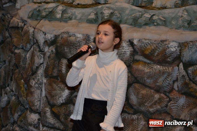 Zdjęcie w galerii na portalu naszraciborz.pl: Tworkowskie kolędowanie przy żłóbku  wiadomości z regionu