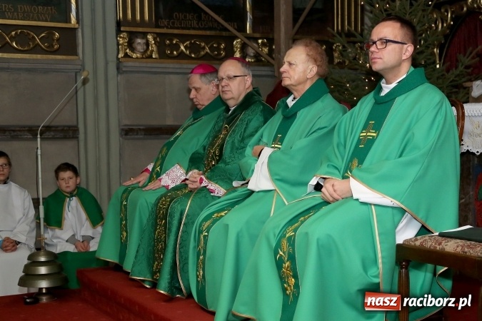 Zdjęcie w galerii na portalu naszraciborz.pl: Biskupi opolski i gliwicki odprawili dziś Mszę św. w intencji rychłej beatyfikacji Ofki Piast&oacute;wny wiadomości z regionu