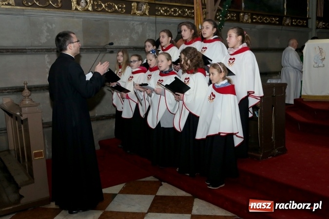 Zdjęcie w galerii na portalu naszraciborz.pl: Biskupi opolski i gliwicki odprawili dziś Mszę św. w intencji rychłej beatyfikacji Ofki Piast&oacute;wny wiadomości z regionu