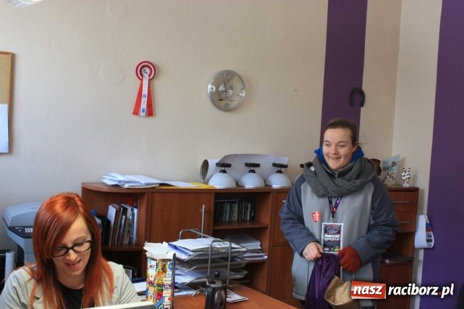 Zdjęcie w galerii na portalu naszraciborz.pl: Wielka Orkiestra Świątecznej Pomocy zn&oacute;w zagrała w Krzanowicach. Pobito rekord! wiadomości z regionu