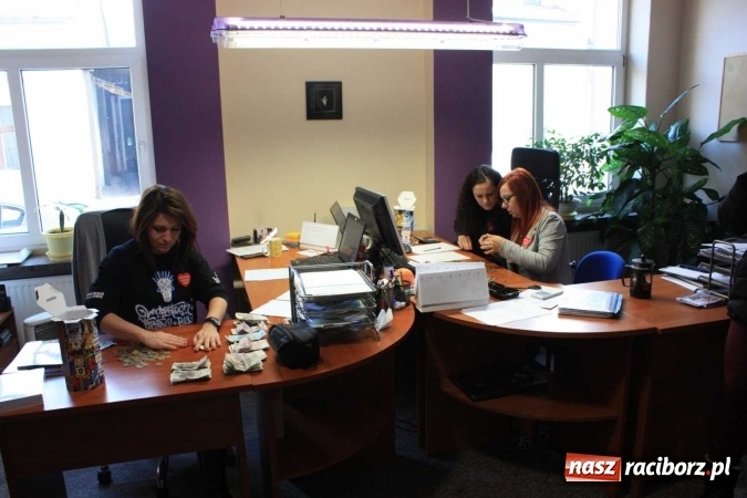 Zdjęcie w galerii na portalu naszraciborz.pl: Wielka Orkiestra Świątecznej Pomocy zn&oacute;w zagrała w Krzanowicach. Pobito rekord! wiadomości z regionu