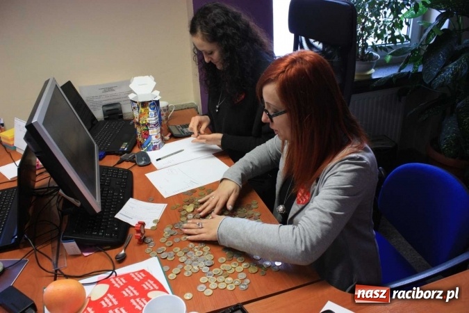 Zdjęcie w galerii na portalu naszraciborz.pl: Wielka Orkiestra Świątecznej Pomocy zn&oacute;w zagrała w Krzanowicach. Pobito rekord! wiadomości z regionu