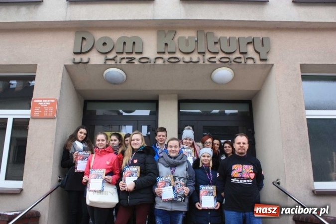 Zdjęcie w galerii na portalu naszraciborz.pl: Wielka Orkiestra Świątecznej Pomocy zn&oacute;w zagrała w Krzanowicach. Pobito rekord! wiadomości z regionu