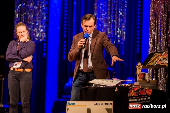 Zdjęcie w galerii na portalu naszraciborz.pl: Wielka Orkiestra Świątecznej Pomocy zagrała po raz 25. Światełko do nieba&nbsp; wiadomości z regionu