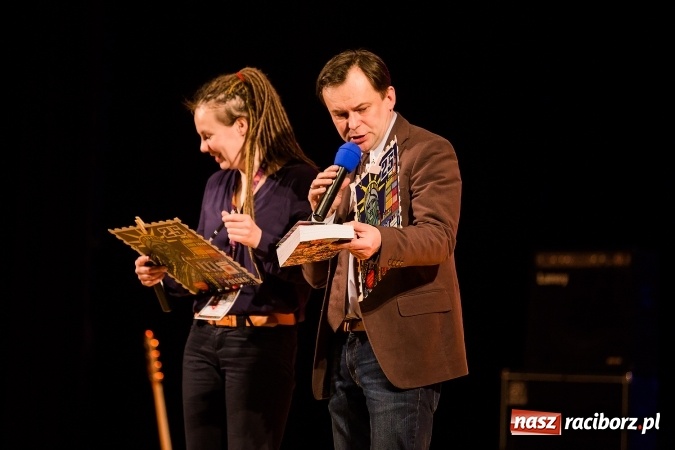 Zdjęcie w galerii na portalu naszraciborz.pl: Wielka Orkiestra Świątecznej Pomocy zagrała po raz 25. Światełko do nieba&nbsp; wiadomości z regionu