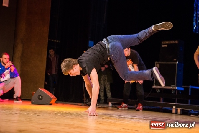 Zdjęcie w galerii na portalu naszraciborz.pl: Wielka Orkiestra Świątecznej Pomocy zagrała po raz 25. Światełko do nieba&nbsp; wiadomości z regionu