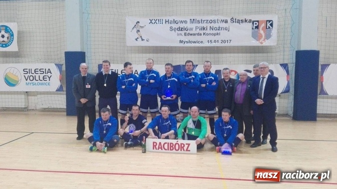 Zdjęcie w galerii na portalu naszraciborz.pl: Sędziowie podokręgu Racibórz Mistrzami Śląska! wiadomości z regionu