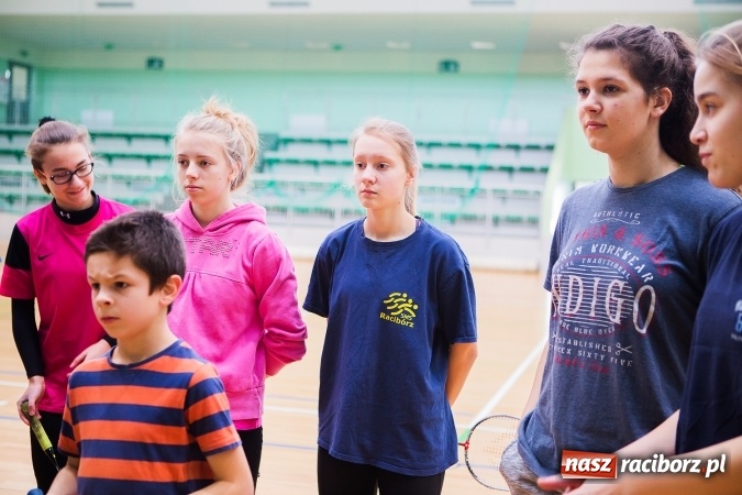 Zdjęcie w galerii na portalu naszraciborz.pl: Turniej badmintona na rozpoczęcie ferii wiadomości z regionu