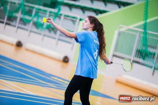 Zdjęcie w galerii na portalu naszraciborz.pl: Turniej badmintona na rozpoczęcie ferii wiadomości z regionu