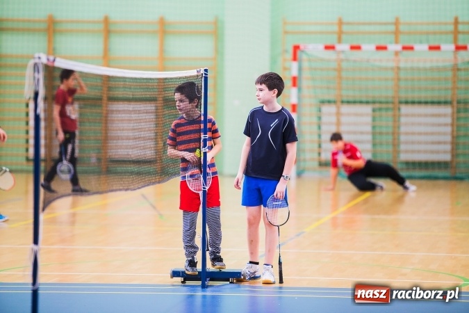 Zdjęcie w galerii na portalu naszraciborz.pl: Turniej badmintona na rozpoczęcie ferii wiadomości z regionu