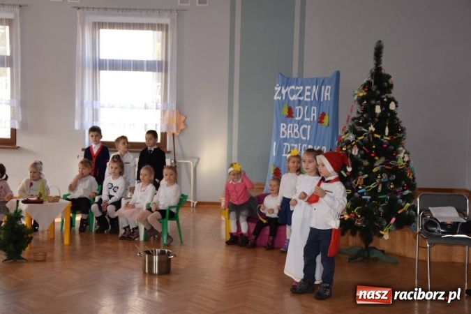 Zdjęcie w galerii na portalu naszraciborz.pl: Dzień Babci i Dziadka w Bolesławiu  wiadomości z regionu