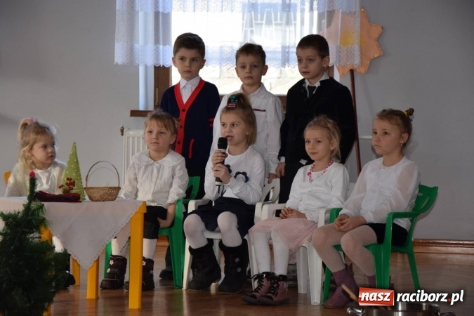 Zdjęcie w galerii na portalu naszraciborz.pl: Dzień Babci i Dziadka w Bolesławiu  wiadomości z regionu