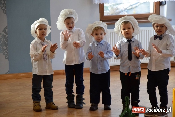 Zdjęcie w galerii na portalu naszraciborz.pl: Dzień Babci i Dziadka w Bolesławiu  wiadomości z regionu