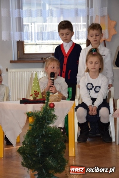 Zdjęcie w galerii na portalu naszraciborz.pl: Dzień Babci i Dziadka w Bolesławiu  wiadomości z regionu