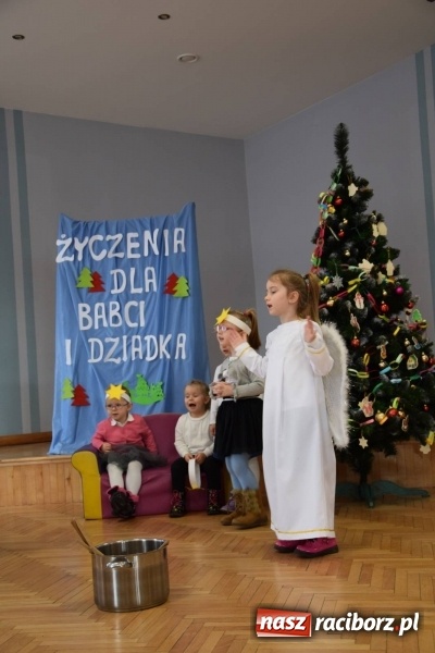 Zdjęcie w galerii na portalu naszraciborz.pl: Dzień Babci i Dziadka w Bolesławiu  wiadomości z regionu