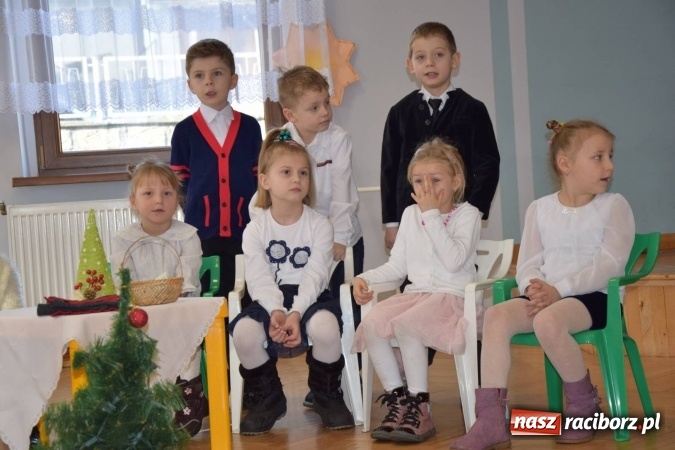 Zdjęcie w galerii na portalu naszraciborz.pl: Dzień Babci i Dziadka w Bolesławiu  wiadomości z regionu