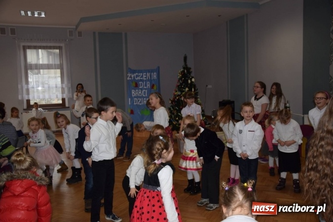 Zdjęcie w galerii na portalu naszraciborz.pl: Dzień Babci i Dziadka w Bolesławiu  wiadomości z regionu