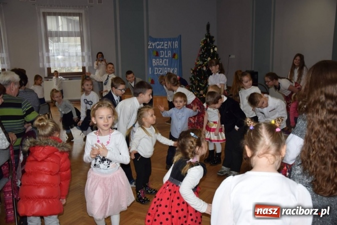 Zdjęcie w galerii na portalu naszraciborz.pl: Dzień Babci i Dziadka w Bolesławiu  wiadomości z regionu