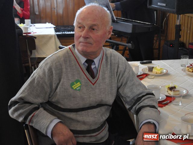 Zdjęcie w galerii na portalu naszraciborz.pl: Huczne sto lat na spotkaniu seniorów wiadomości z regionu