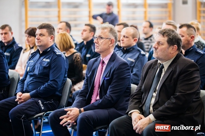 Zdjęcie w galerii na portalu naszraciborz.pl: - Jestem z was bardzo zadowolony - słowa uznania od komendanta raciborskiego garnizonu dla policjantów wiadomości z regionu