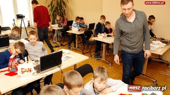 Zdjęcie w galerii na portalu naszraciborz.pl: Ferie z biblioteką: Baśniowy Świat Walta Disneya  wiadomości z regionu