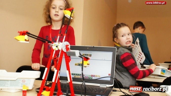 Zdjęcie w galerii na portalu naszraciborz.pl: Ferie z biblioteką: Baśniowy Świat Walta Disneya  wiadomości z regionu