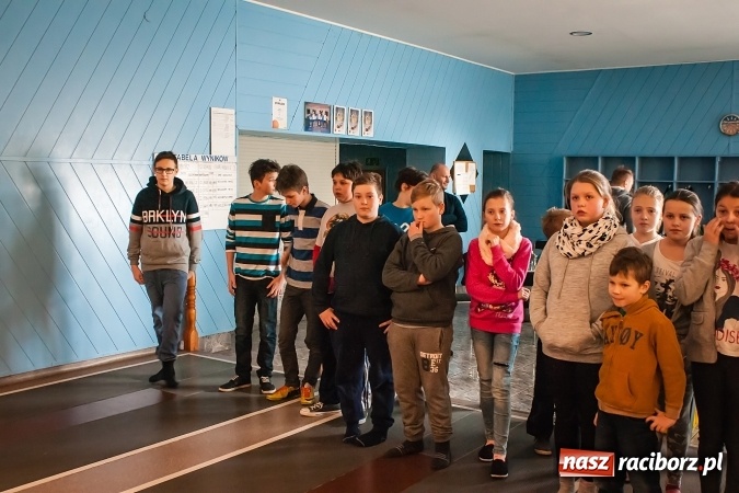 Zdjęcie w galerii na portalu naszraciborz.pl: Zima w Mieście 2017: Prawie 40 zawodników grało w kręgle przy Zamkowej wiadomości z regionu