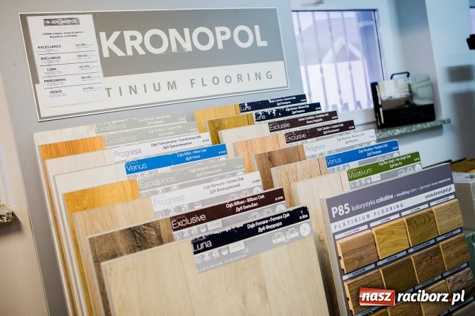 Zdjęcie w galerii na portalu naszraciborz.pl: Spełniamy Twoje marzenia - od podłogi po sufit. DOMEK zaprasza na zakupy do nowego salonu! wiadomości z regionu