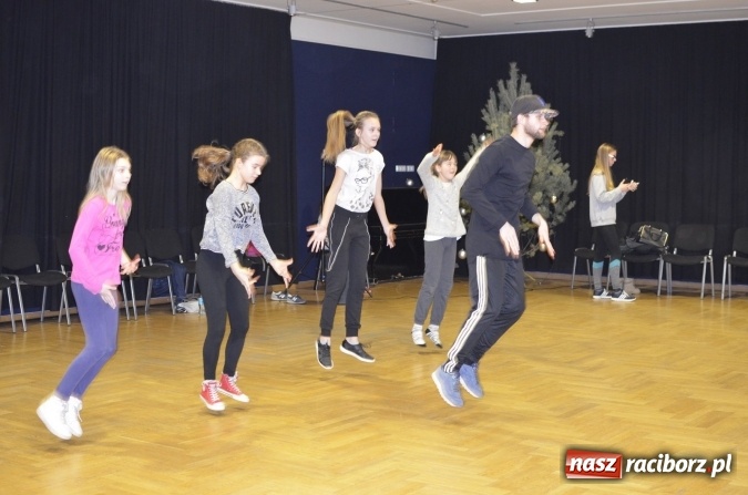 Zdjęcie w galerii na portalu naszraciborz.pl: Muzyka, plastyka i taniec, czyli feryjne warsztaty w RCK wiadomości z regionu