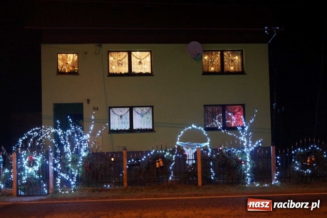 Zdjęcie w galerii na portalu naszraciborz.pl: Ciekawe dekoracje bożonarodzeniowe domu i posesji - druga edycja konkursu w Rudzie Kozielskiej wiadomości z regionu