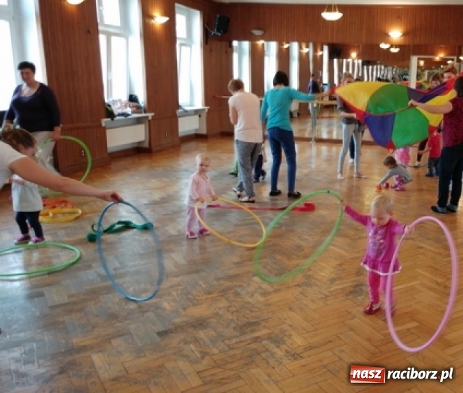 Zdjęcie w galerii na portalu naszraciborz.pl: Fiku-miku: po zabawach czas na przerwę zimową FOTO wiadomości z regionu