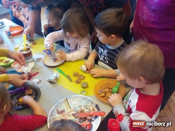 Zdjęcie w galerii na portalu naszraciborz.pl: Fiku-miku: po zabawach czas na przerwę zimową FOTO wiadomości z regionu