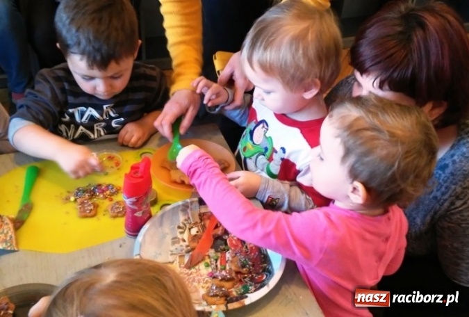 Zdjęcie w galerii na portalu naszraciborz.pl: Fiku-miku: po zabawach czas na przerwę zimową FOTO wiadomości z regionu