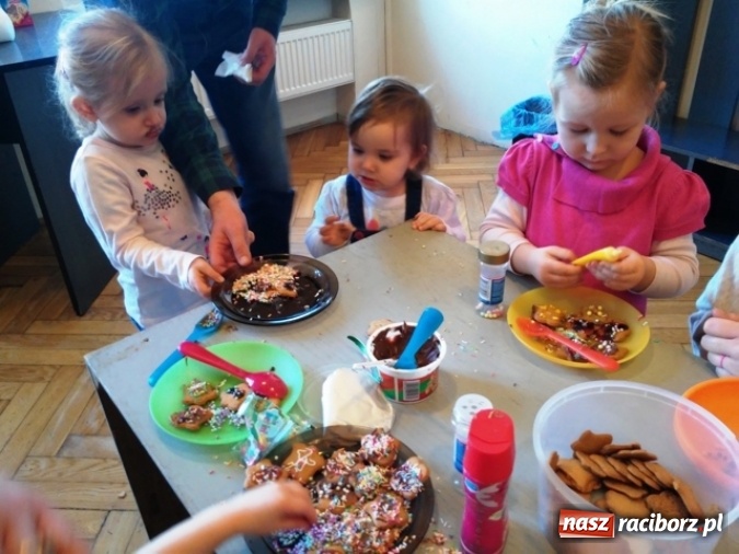 Zdjęcie w galerii na portalu naszraciborz.pl: Fiku-miku: po zabawach czas na przerwę zimową FOTO wiadomości z regionu