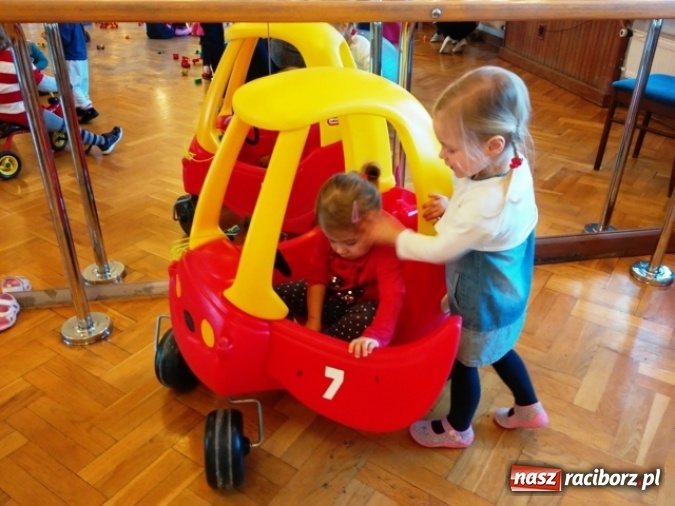 Zdjęcie w galerii na portalu naszraciborz.pl: Fiku-miku: po zabawach czas na przerwę zimową FOTO wiadomości z regionu